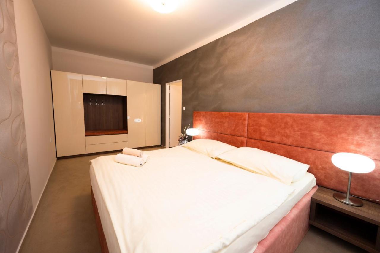 Hotel Dszsu Trenčianské Teplice Exteriér fotografie